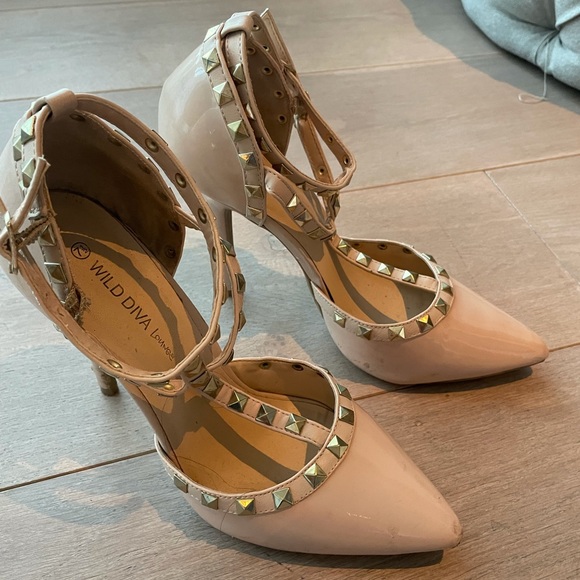 Shoes - Picture 2 of 2